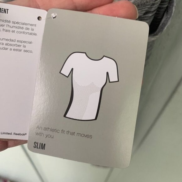 •- NWT Reebok Dynamic Slim Racerback Tank - Picture 6 of 9